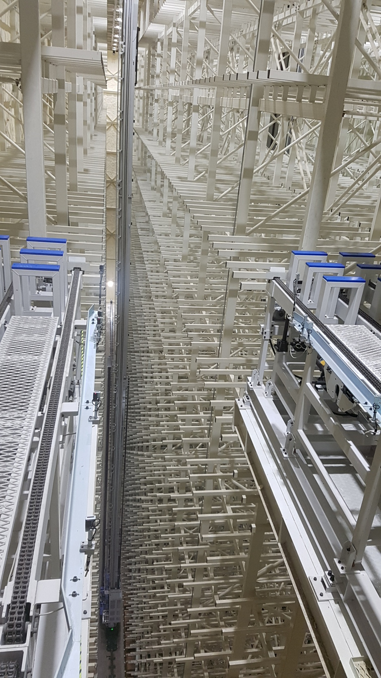 냉동창고 렉 입출 콘베이어